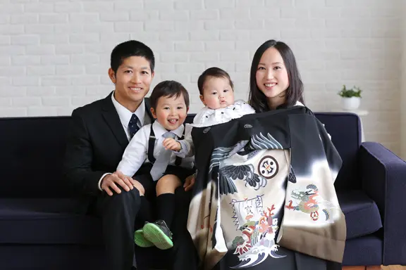 お宮参りに行くママの服装 どんな服を着ていけばいいの 三愛フォトスタジオのお宮参り写真