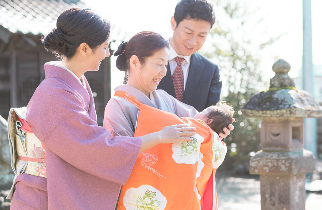 孫のお宮参り祖父母は何をすればいいの 服装 のし袋 祝い金について 三愛フォトスタジオのお宮参り写真